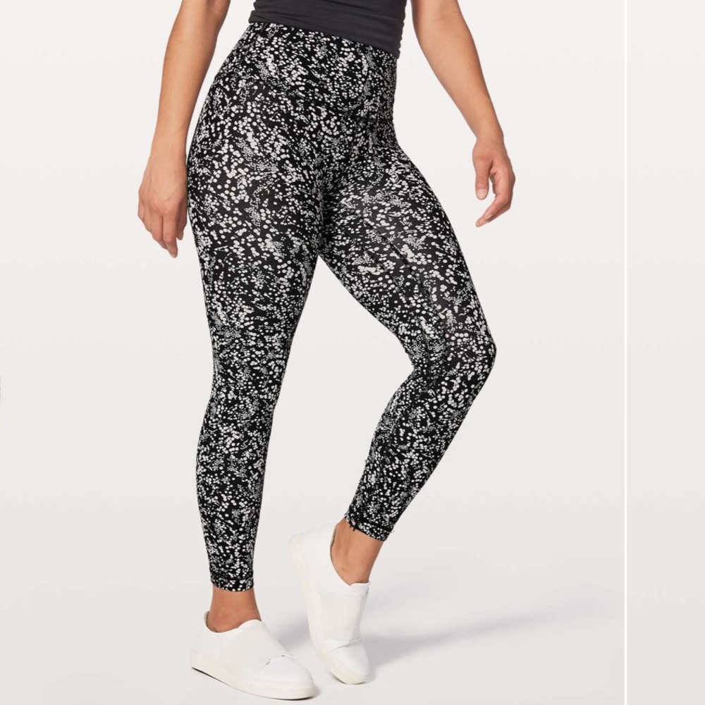 lululemon High-Waisted Align Pant II 25” Chirasu Black and White Leggings size 4